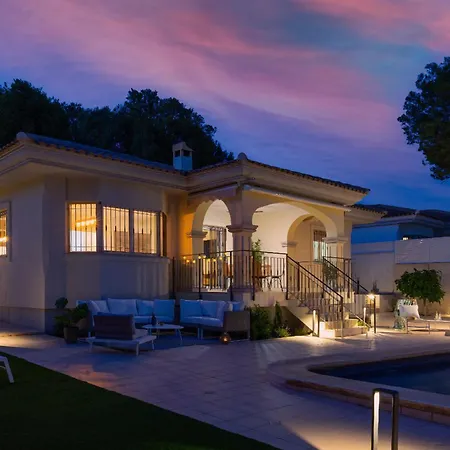 Villa Magnificent With Private Pool -golf Bonalba!