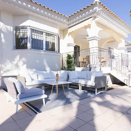 Villa Magnificent With Private Pool -golf Bonalba!
