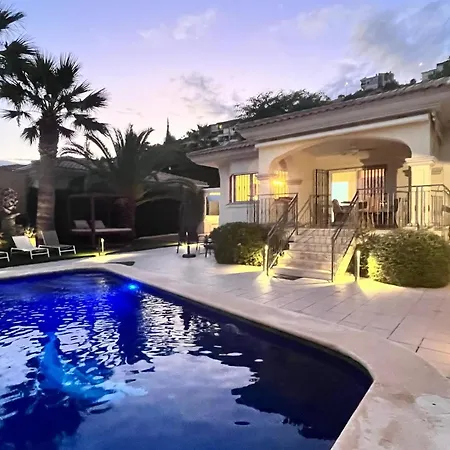 Magnificent With Private Pool -golf Bonalba! Villa Mutxamel