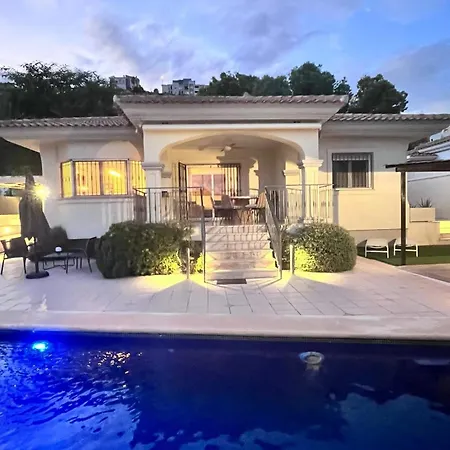 Magnificent With Private Pool -golf Bonalba! Villa Mutxamel